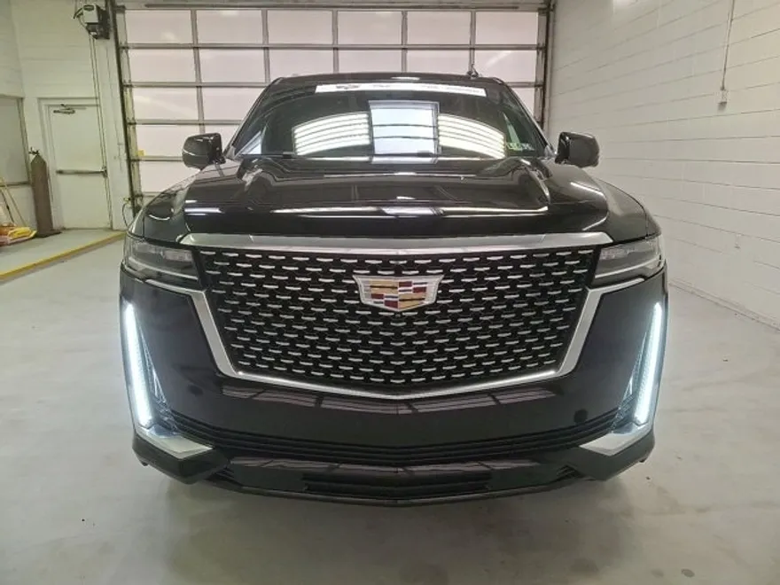 2023 Cadillac Escalade Premium Luxury photo 1