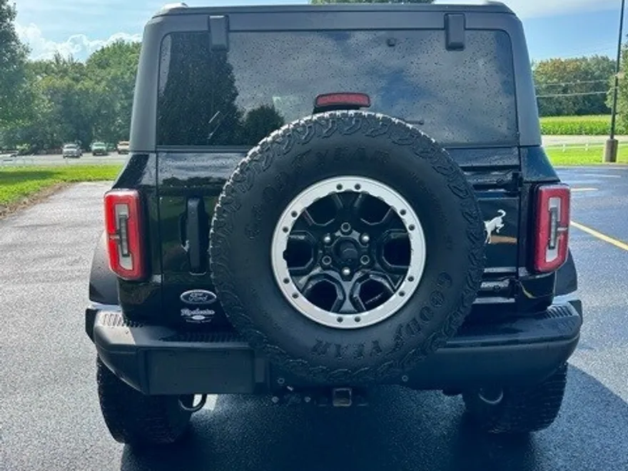 2022 Ford Bronco Badlands photo 1