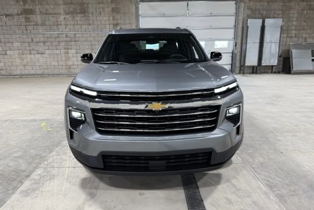 2026 Chevrolet Traverse photo 1