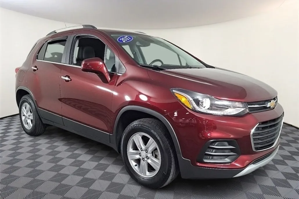 2017 Chevrolet Trax LT photo 1
