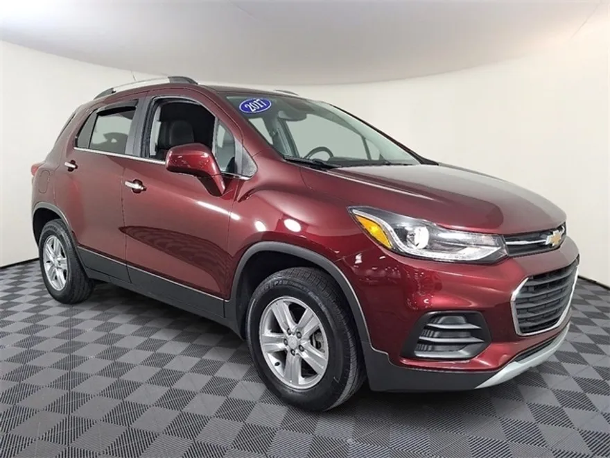 2017 Chevrolet Trax LT photo 1