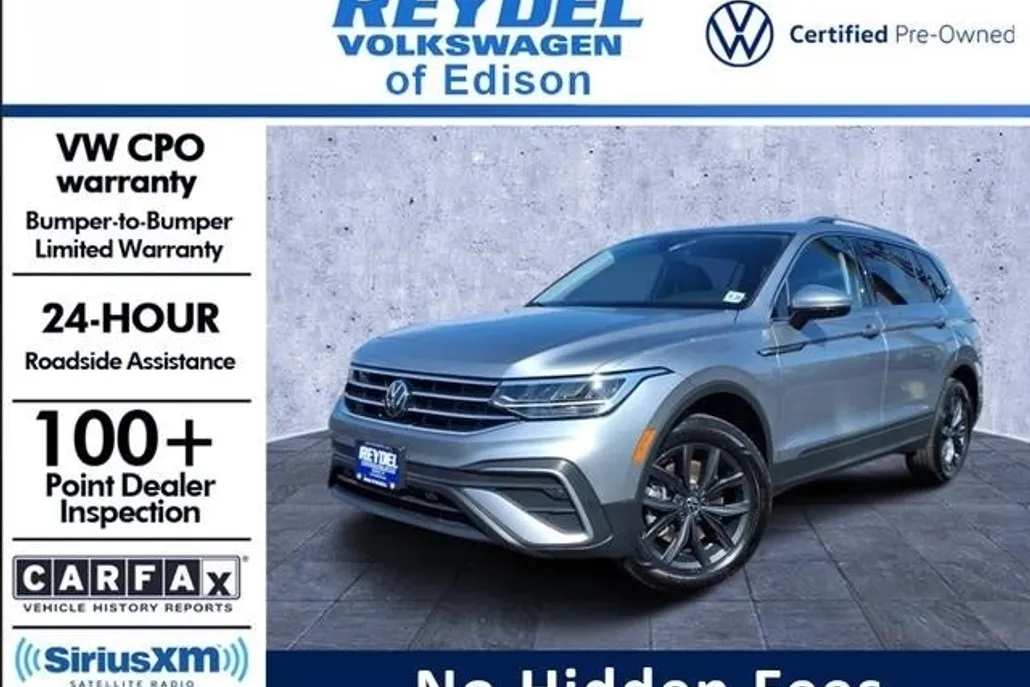 2024 Volkswagen Tiguan SE Wolfsburg Edition photo 1