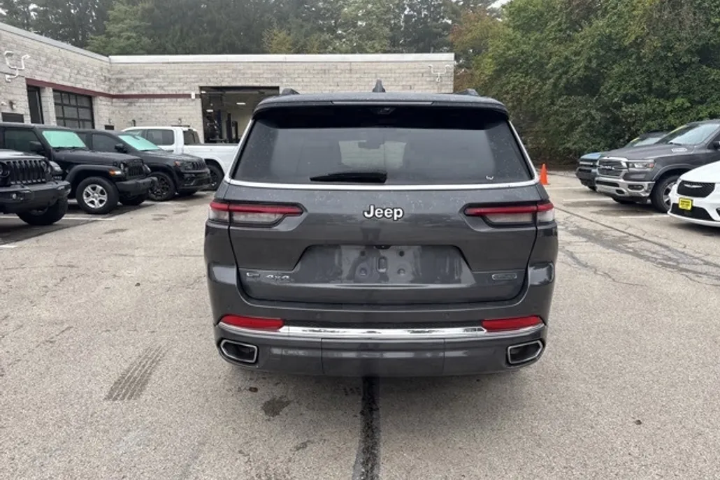 2021 Jeep Grand Cherokee Overland photo 1