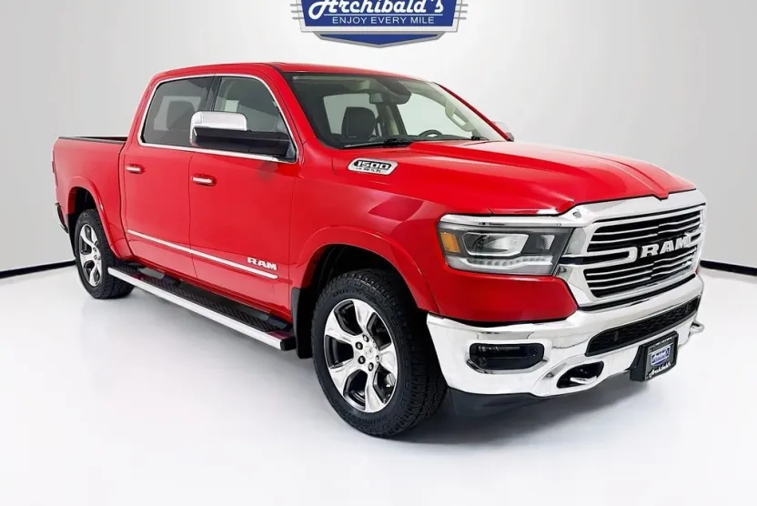 2019 Ram 1500 Laramie photo 1