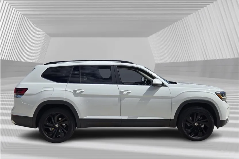 2022 Volkswagen Atlas SE Technology photo 1