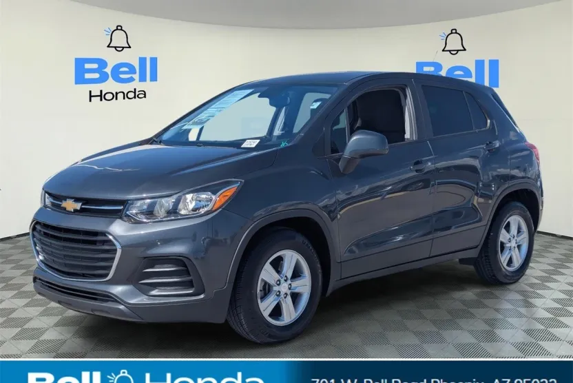 2020 Chevrolet Trax LS photo 1