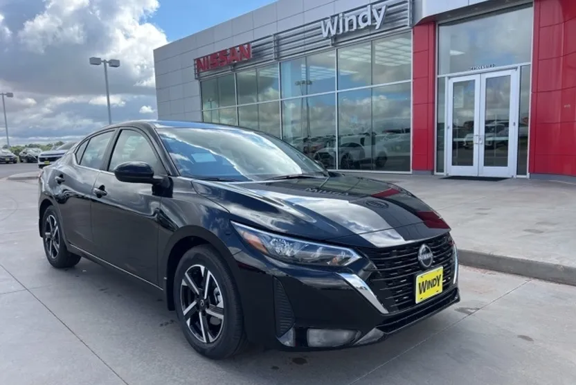 2025 Nissan Sentra SV photo 1