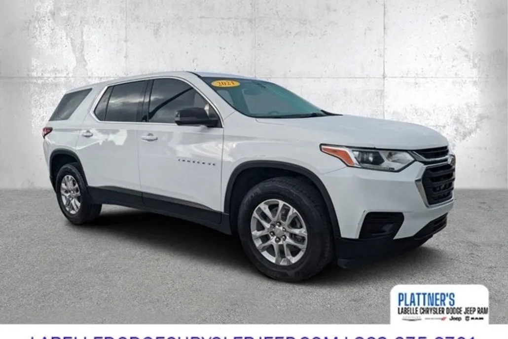 2021 Chevrolet Traverse LS photo 1