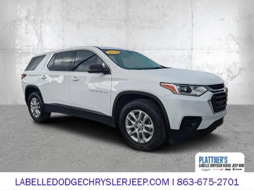2021 Chevrolet Traverse LS photo 1