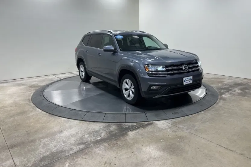 2019 Volkswagen Atlas SE photo 1