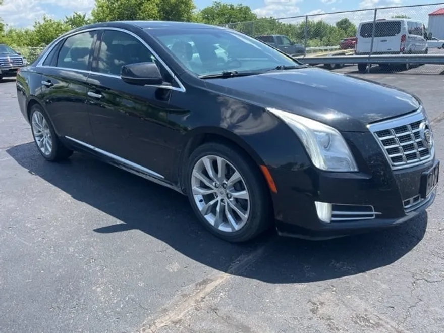 2015 Cadillac XTS Luxury photo 1