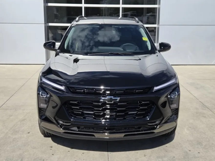 2025 Chevrolet Trax ACTIV photo 1