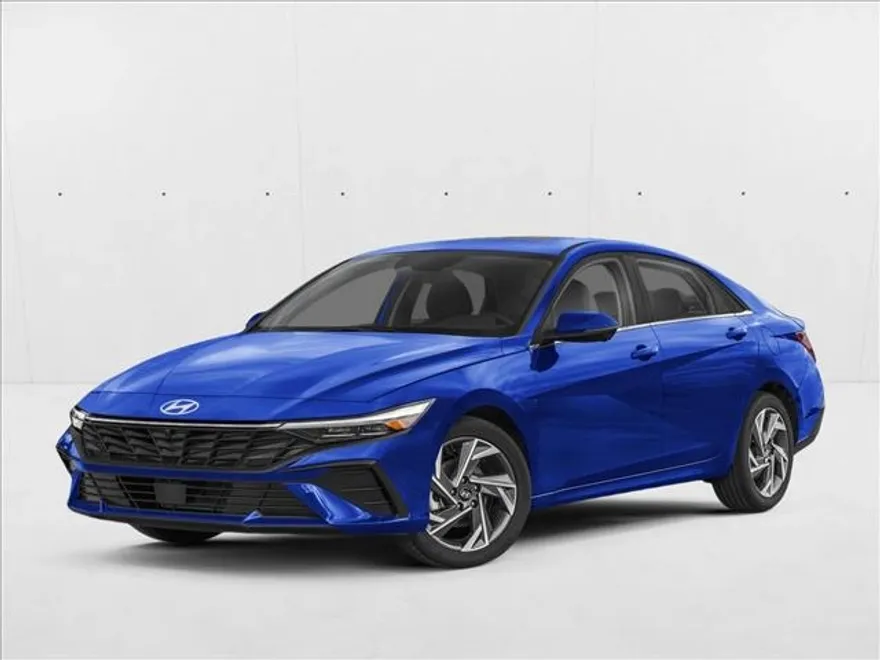 2025 Hyundai Elantra Limited photo 1