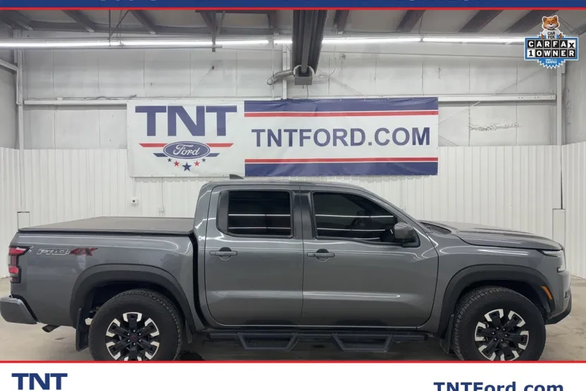 2023 Nissan Frontier PRO-4X photo 1