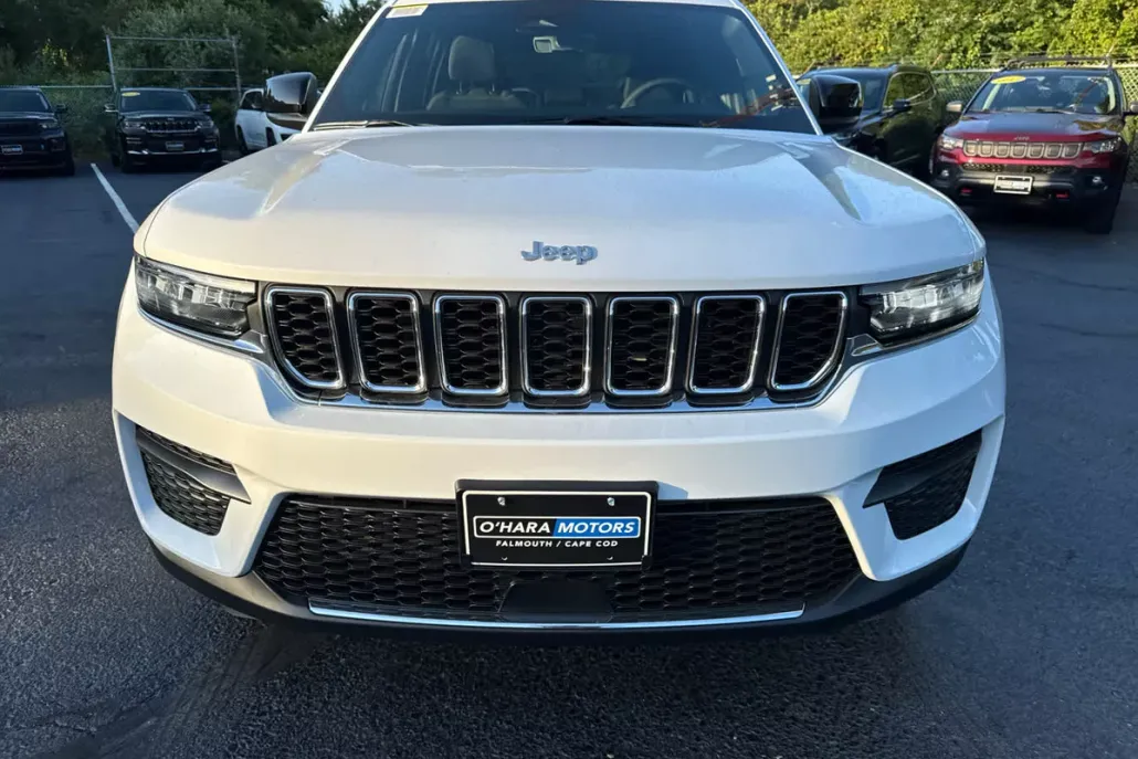 2025 Jeep Grand Cherokee Laredo X photo 1