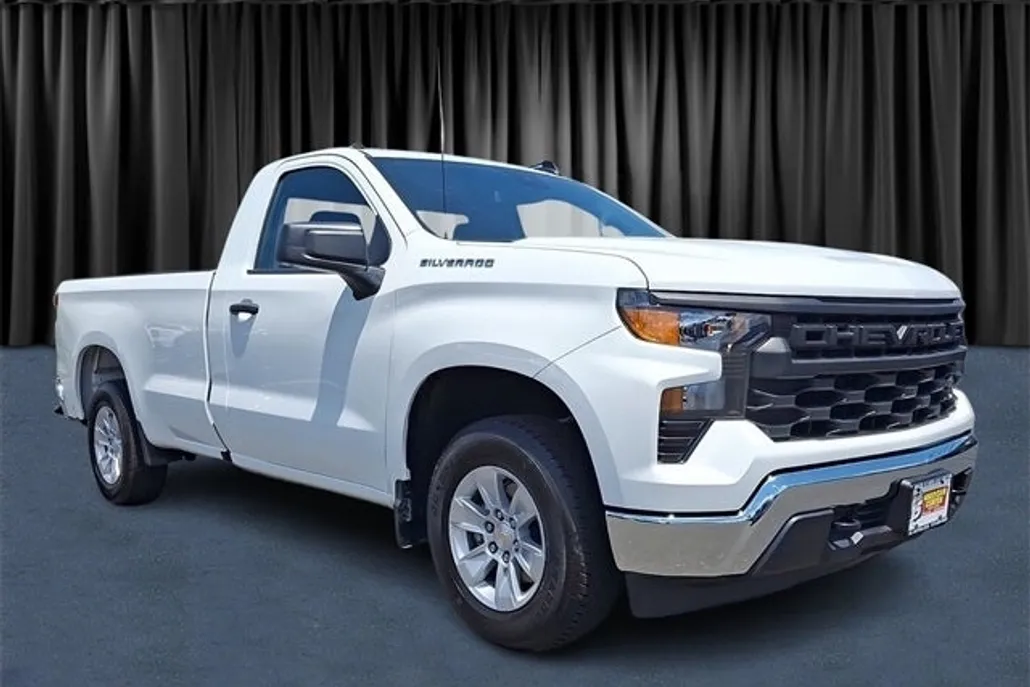 2024 Chevrolet Silverado 1500 photo 1