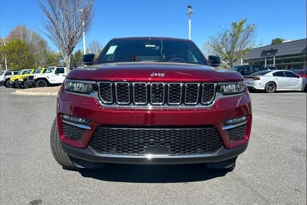 2024 Jeep Cherokee 4xe photo 1