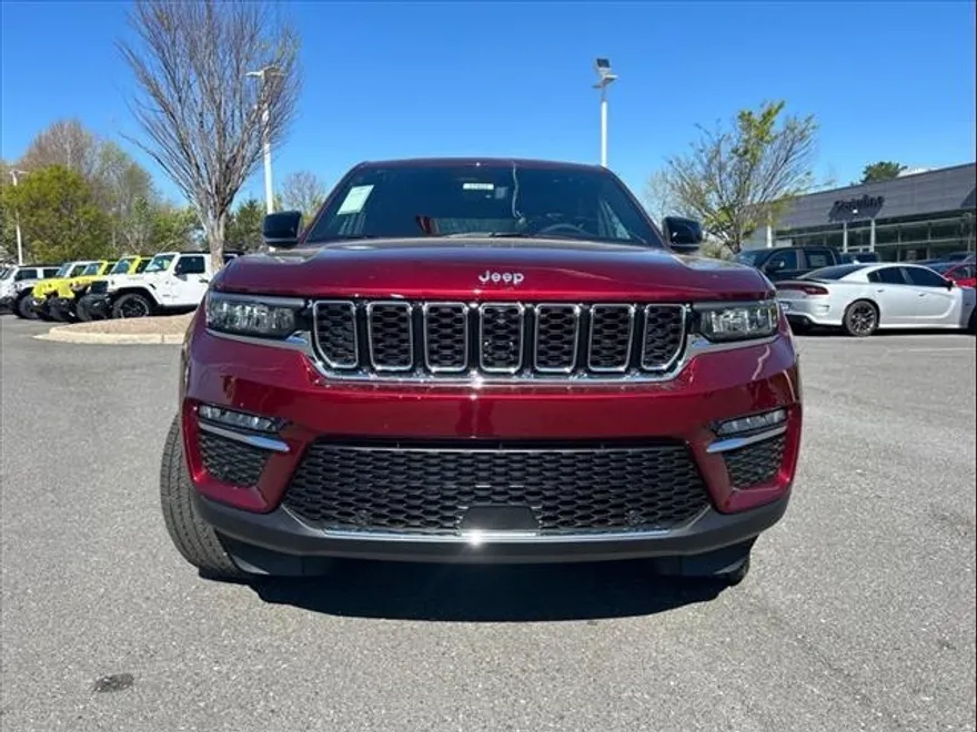2024 Jeep Cherokee 4xe photo 1