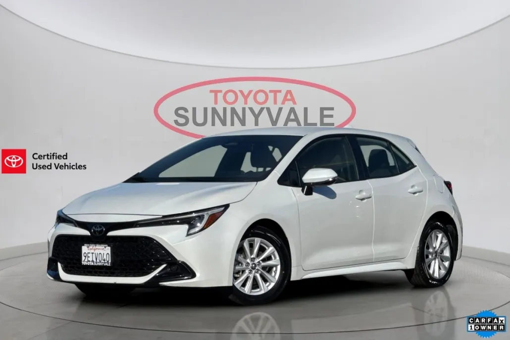 2023 Toyota Corolla SE photo 1