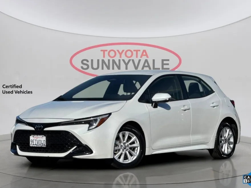 2023 Toyota Corolla SE photo 1