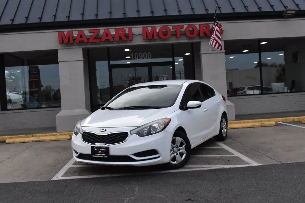 2016 Kia Forte LX photo 1