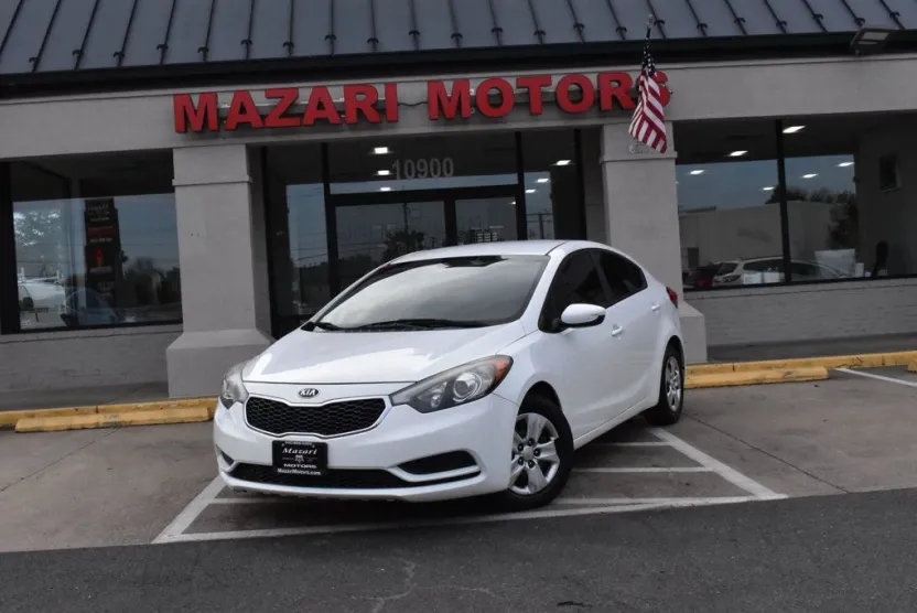 2016 Kia Forte LX photo 1