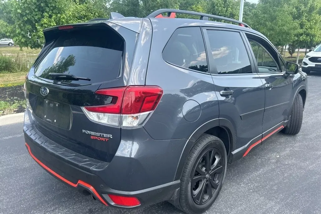 2021 Subaru Forester Sport photo 1