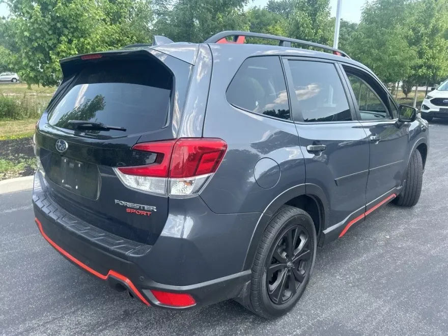 2021 Subaru Forester Sport photo 1