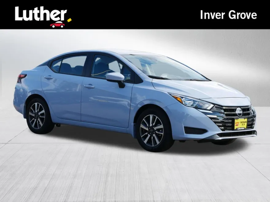 2024 Nissan Versa SV photo 1