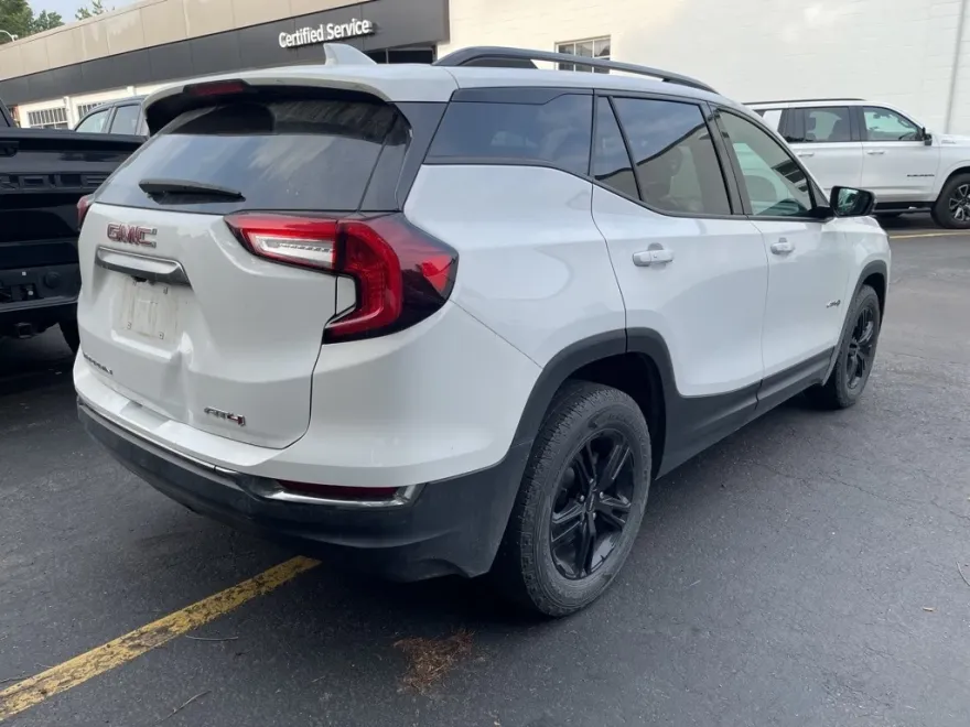 2022 Gmc Terrain AT4 photo 1