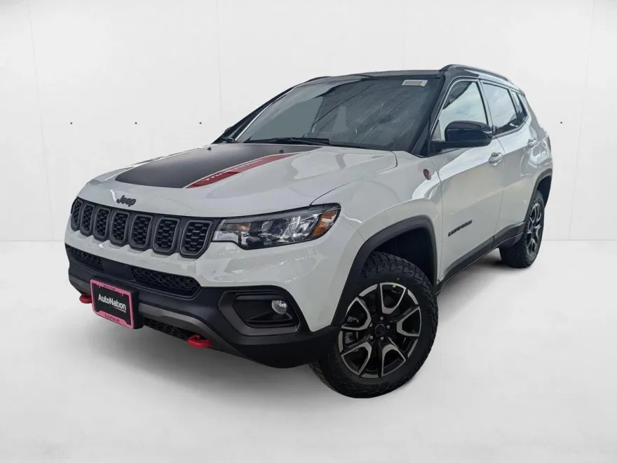 2025 Jeep Compass Trailhawk photo 1