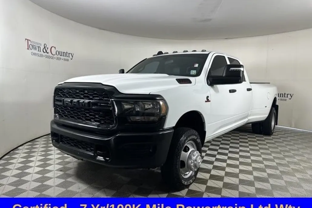 2024 Ram 3500 Tradesman photo 1