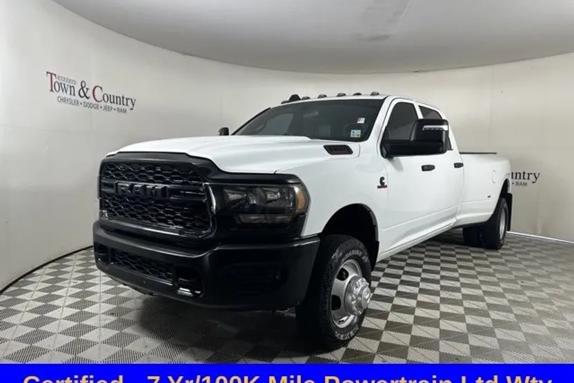 2024 Ram 3500 Tradesman photo 1