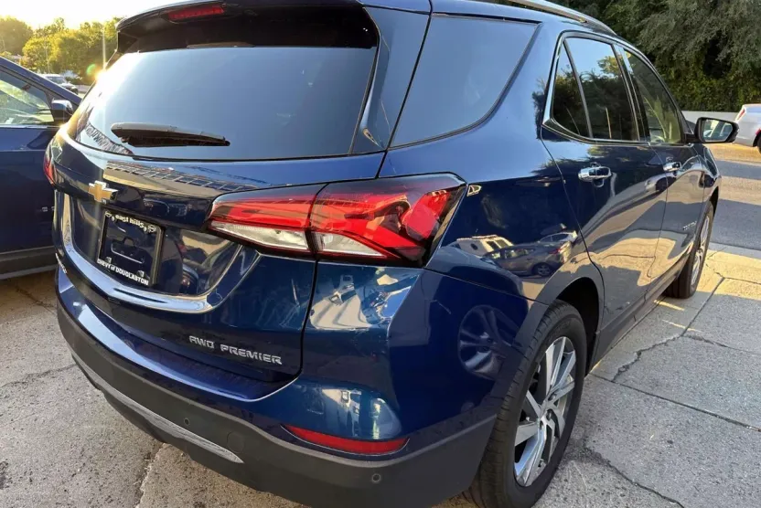 2022 Chevrolet Equinox Premier photo 1