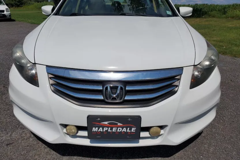 2011 Honda Accord SE photo 1