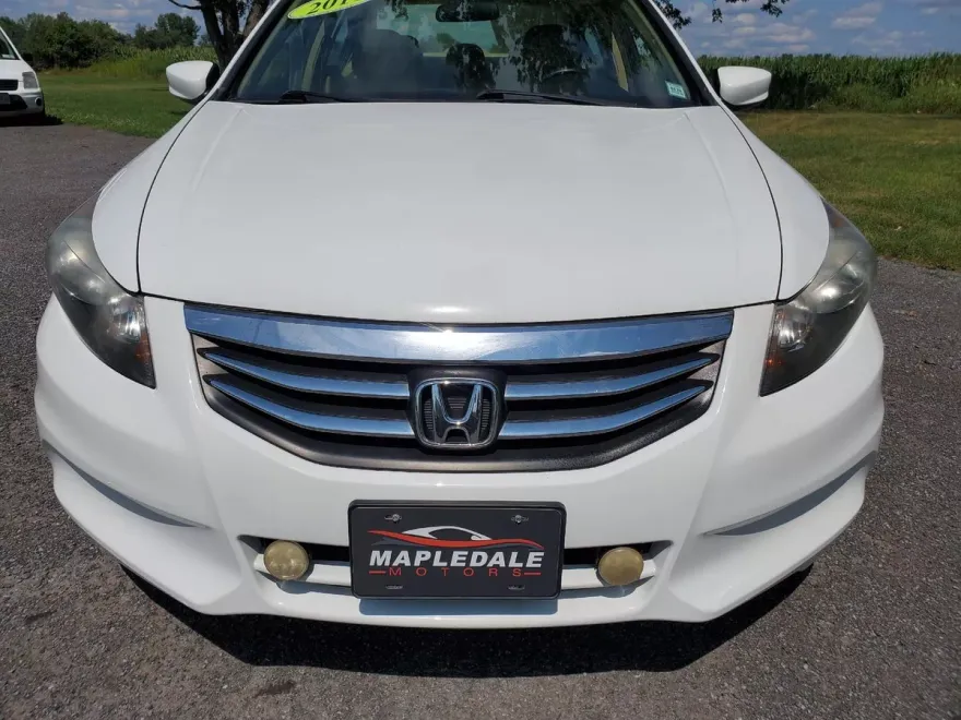 2011 Honda Accord SE photo 1
