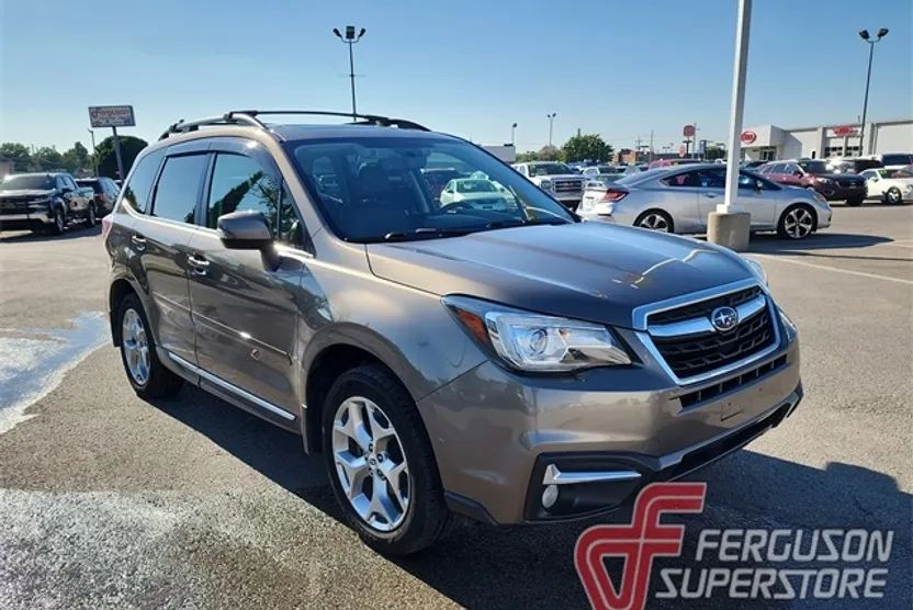 2018 Subaru Forester 2.5i Touring photo 1
