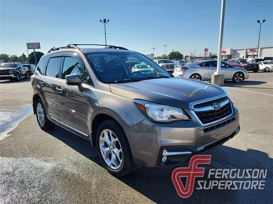 2018 Subaru Forester 2.5i Touring photo 1