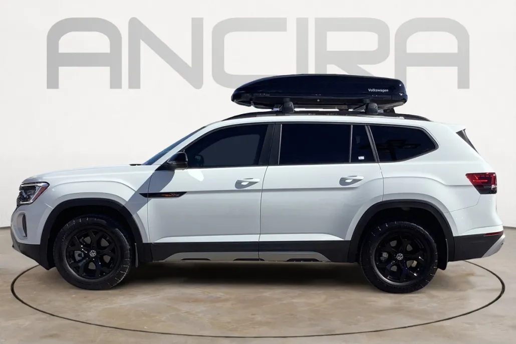 2025 Volkswagen Atlas Peak Edition SE photo 1