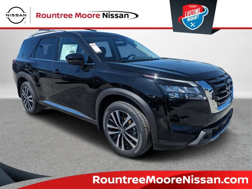 2025 Nissan Pathfinder Platinum photo 1