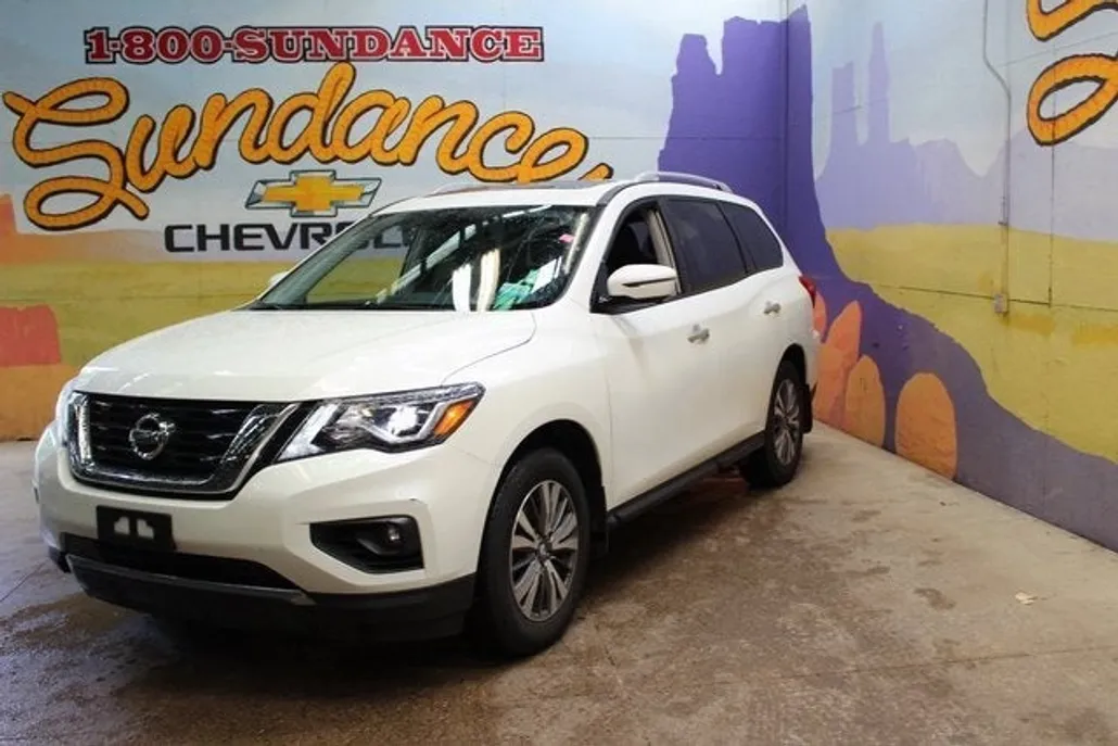 2020 Nissan Pathfinder SL photo 1