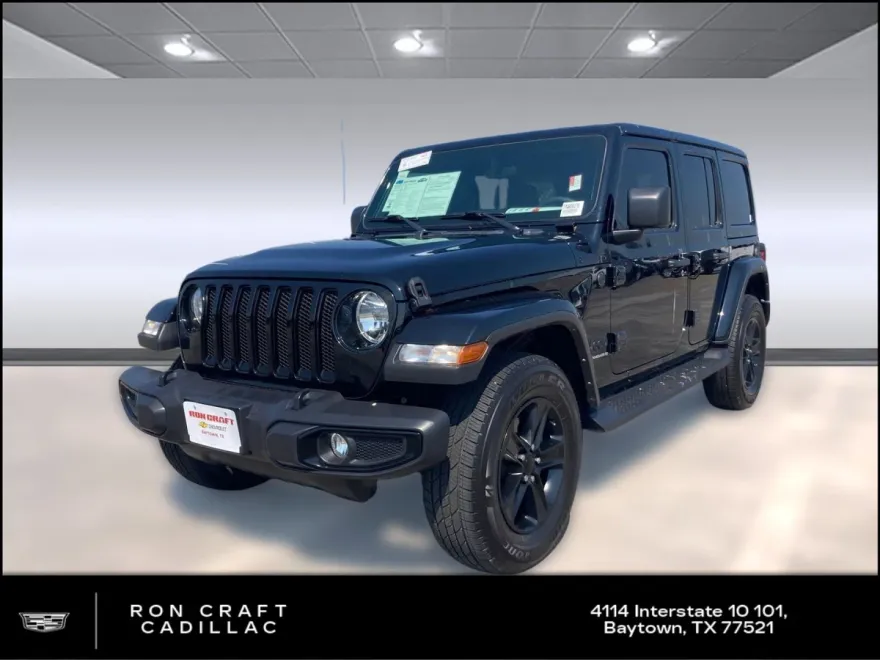 2023 Jeep Wrangler Sahara Altitude photo 1