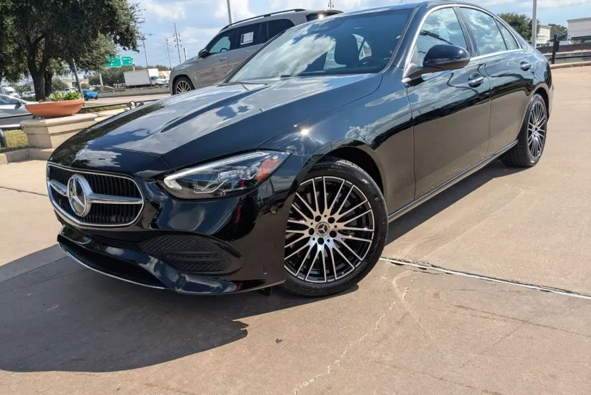 2025 Mercedes Benz C 300 photo 1