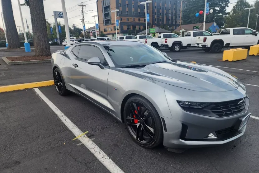 2023 Chevrolet Camaro 2LT photo 1