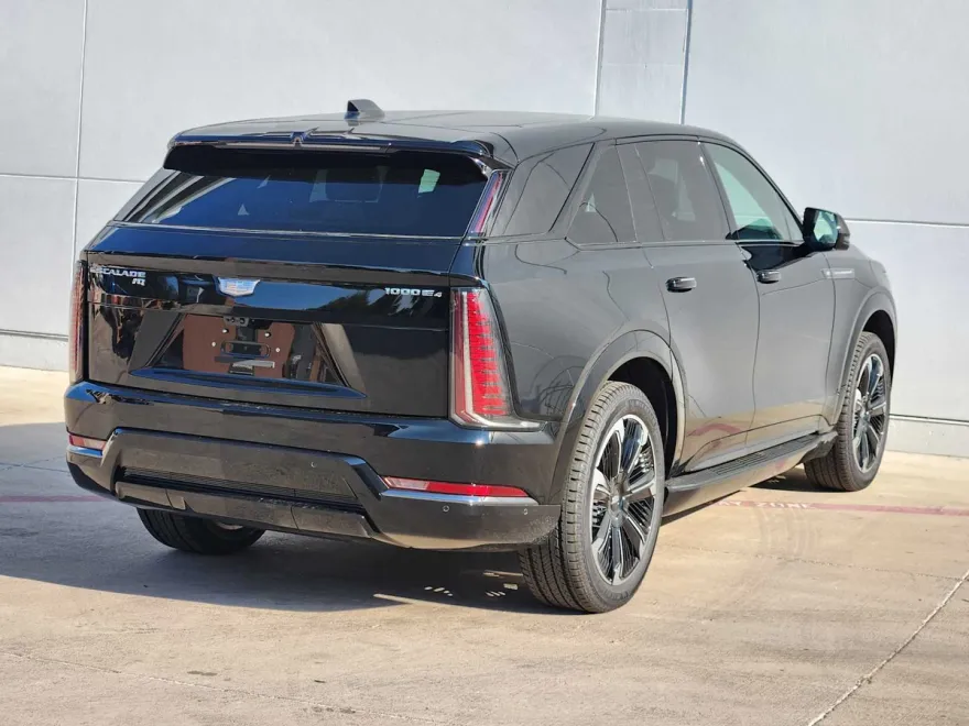2025 Cadillac Escalade IQ Sport photo 1