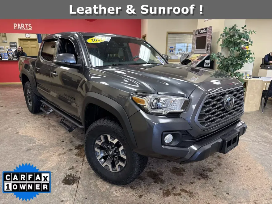 2022 Toyota Tacoma TRD V6 photo 1