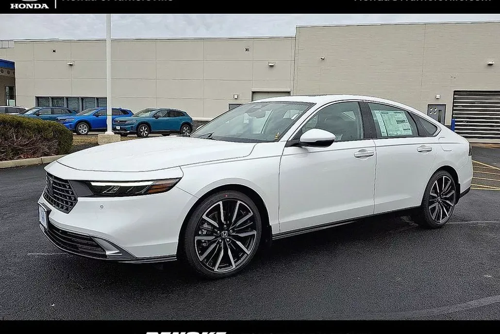 2025 Honda Accord Hybrid Touring photo 1
