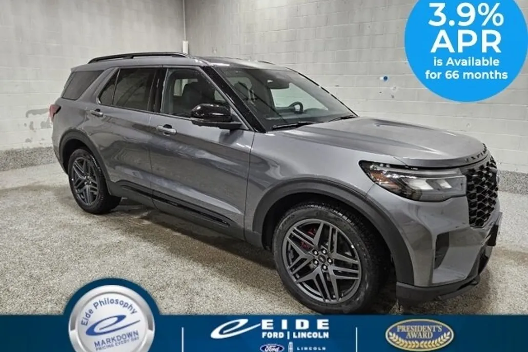 2025 Ford Explorer ST photo 1