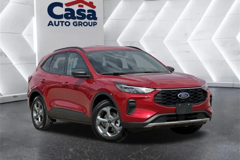 2025 Ford Escape ST-Line photo 1