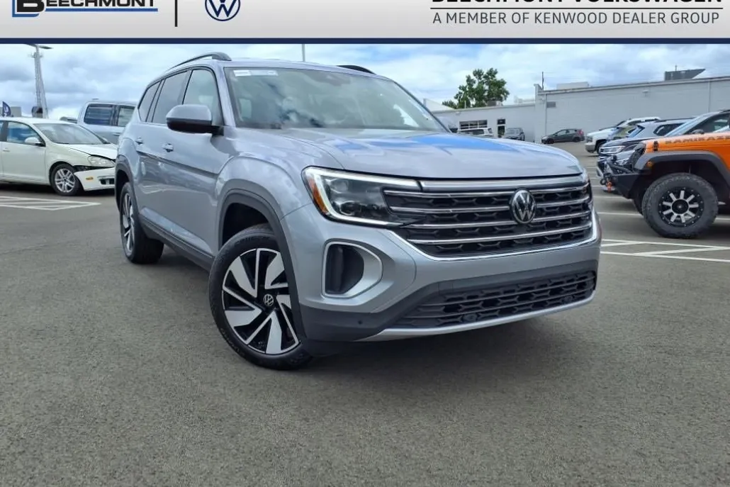 2024 Volkswagen Atlas SE Technology photo 1